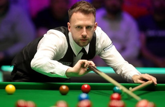 因为他在比 因为他在比