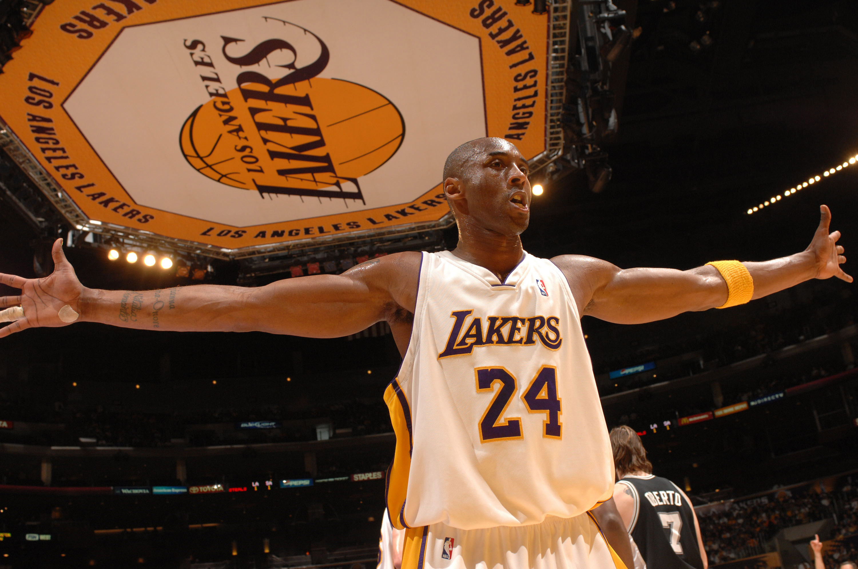 是现代足球 是现代足球